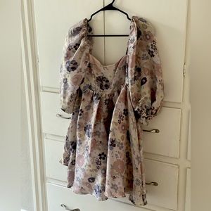 NWOT Selkie Inspired Puff Sleeve Mini Dress